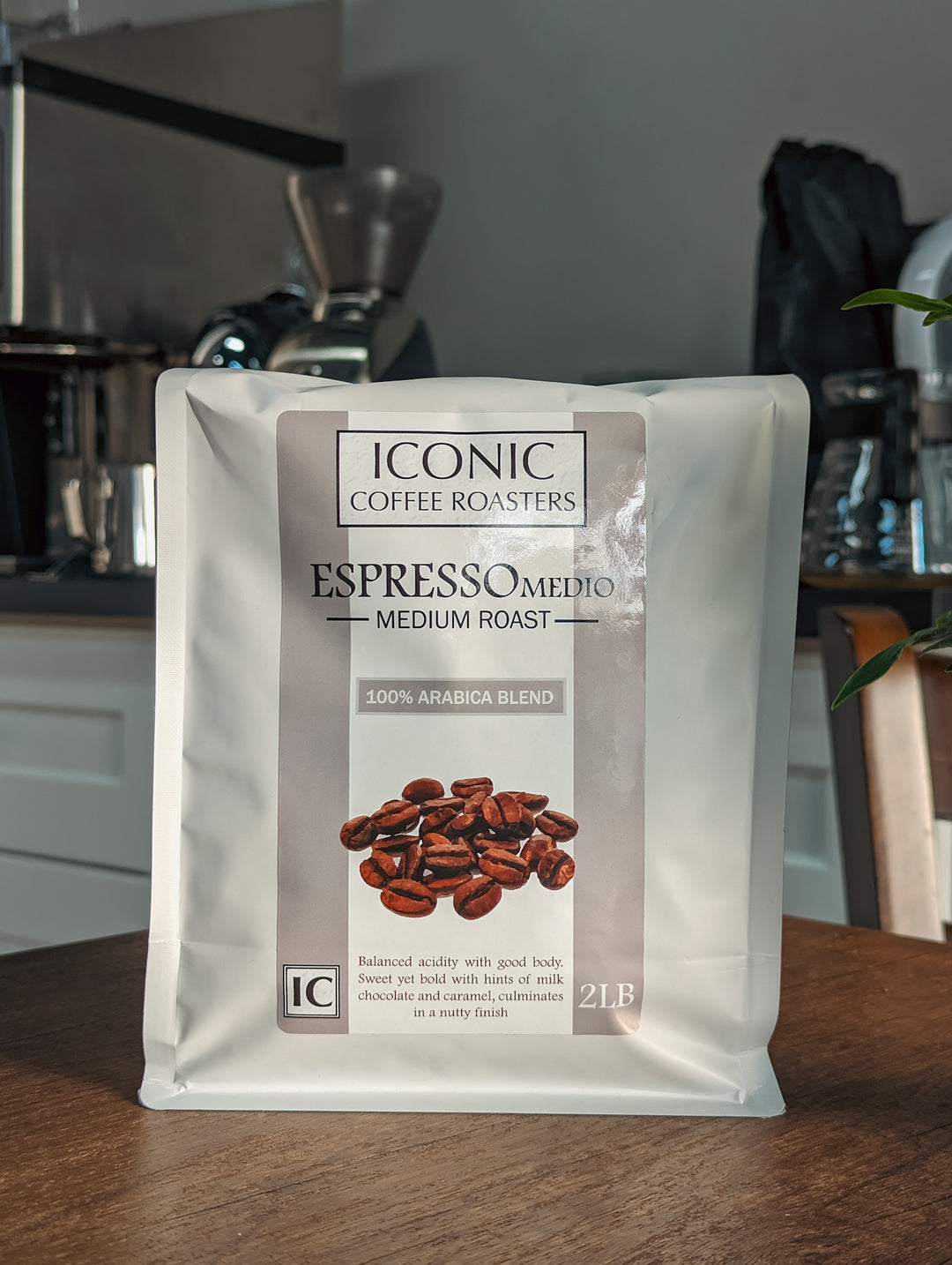 Iconic Coffee Espresso Medio Blend